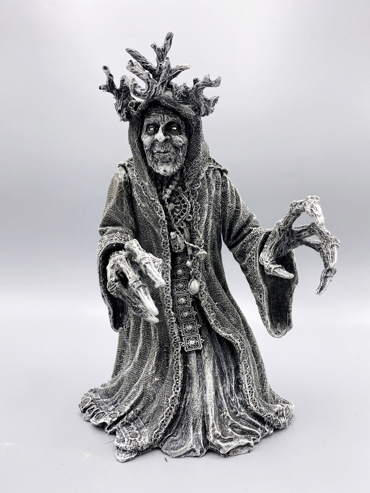 Gryla the Witch Statue, Hand Painted Resin Sculpture | Rustic Folklore Crone Figurine | Spooky Home Decor for Halloween Dark Christmas