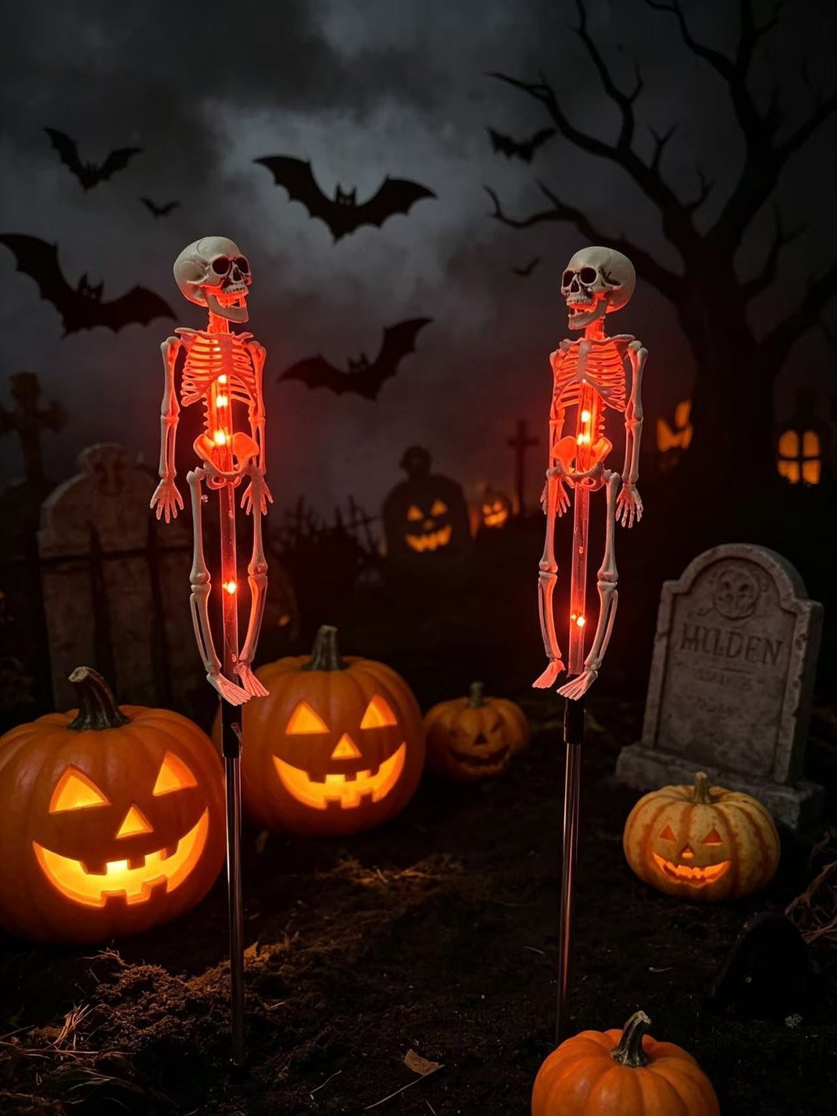 solar-powered Halloween skull lamp