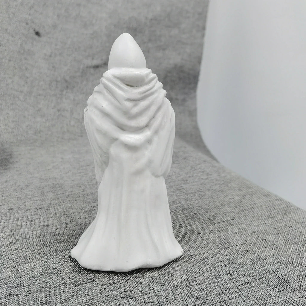 White Skull Statue Halloween Garden Decor Resin